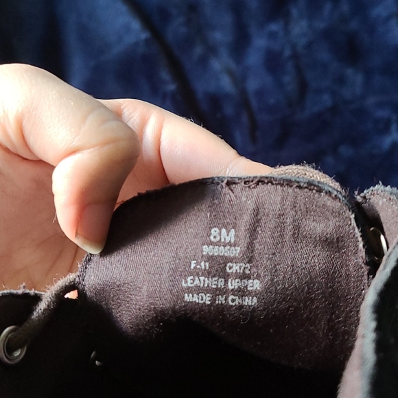 Sperry heeled boots Like New - Picture 3 of 3